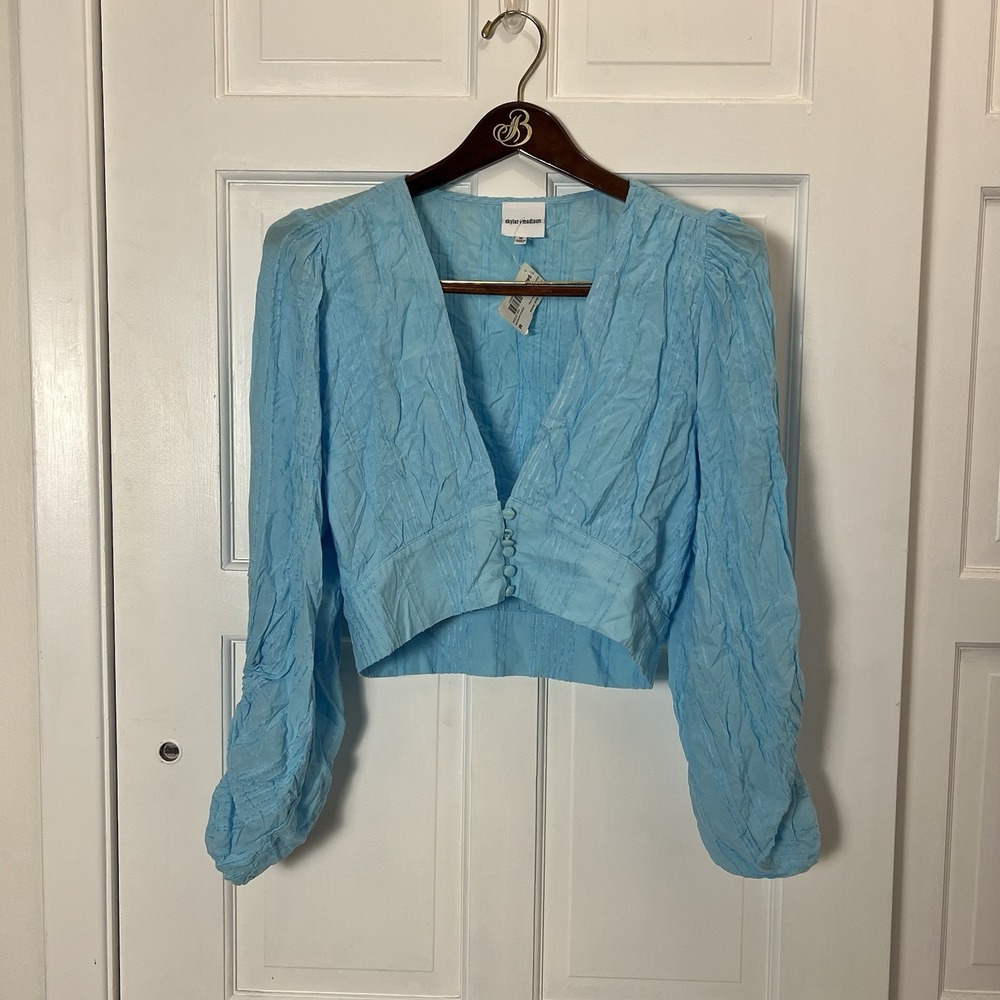 Skylar + Madison V Neck Button‎ Crop Top Womens Medium Blue Island Paradise